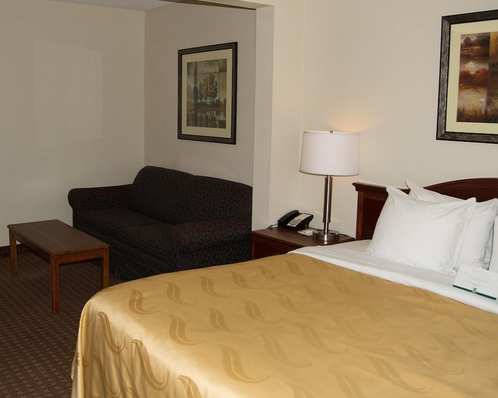 Quality Inn & Suites Lexington Near I-64 And I-81 Timber Ridge Dış mekan fotoğraf
