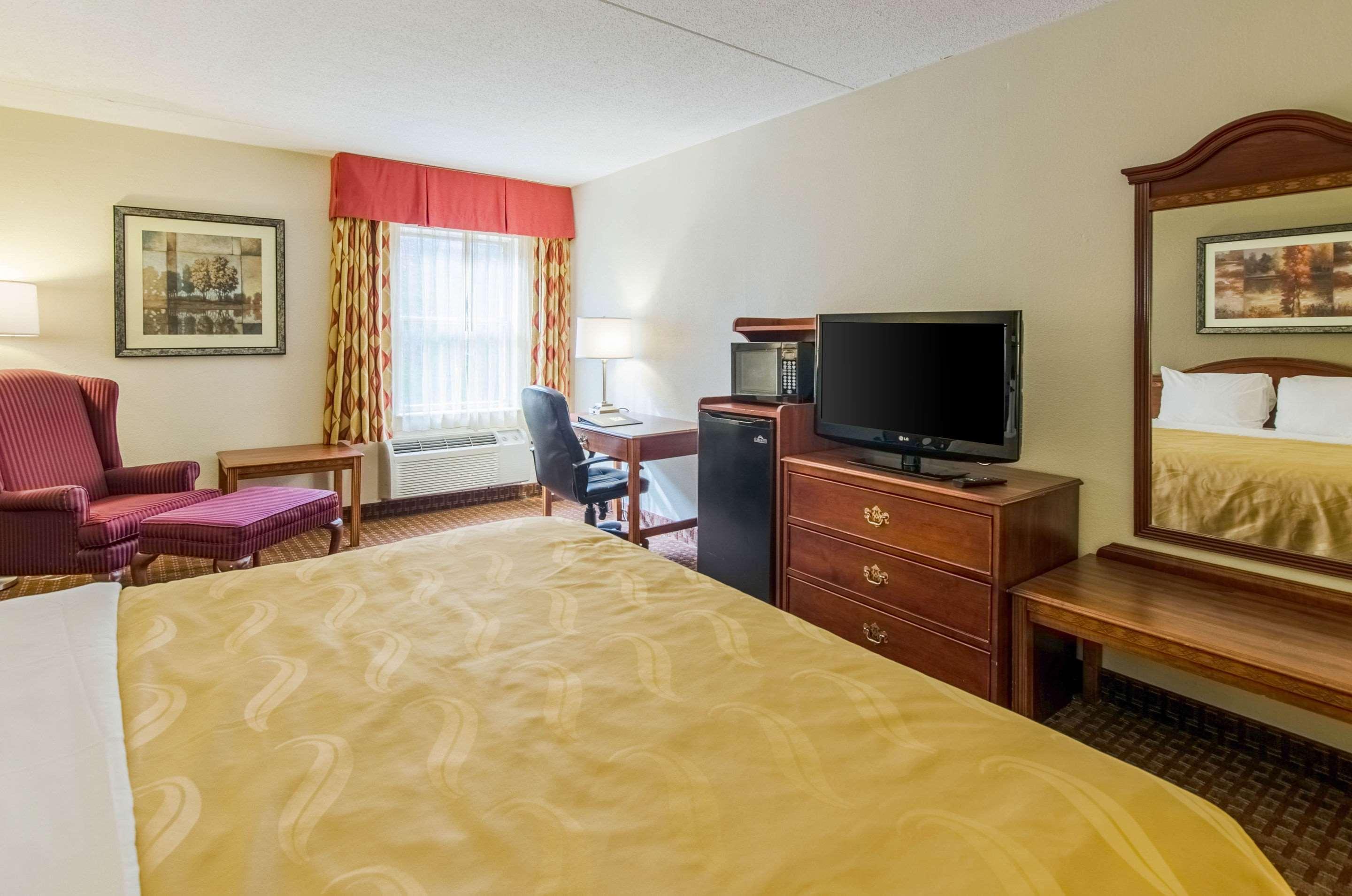 Quality Inn & Suites Lexington Near I-64 And I-81 Timber Ridge Dış mekan fotoğraf