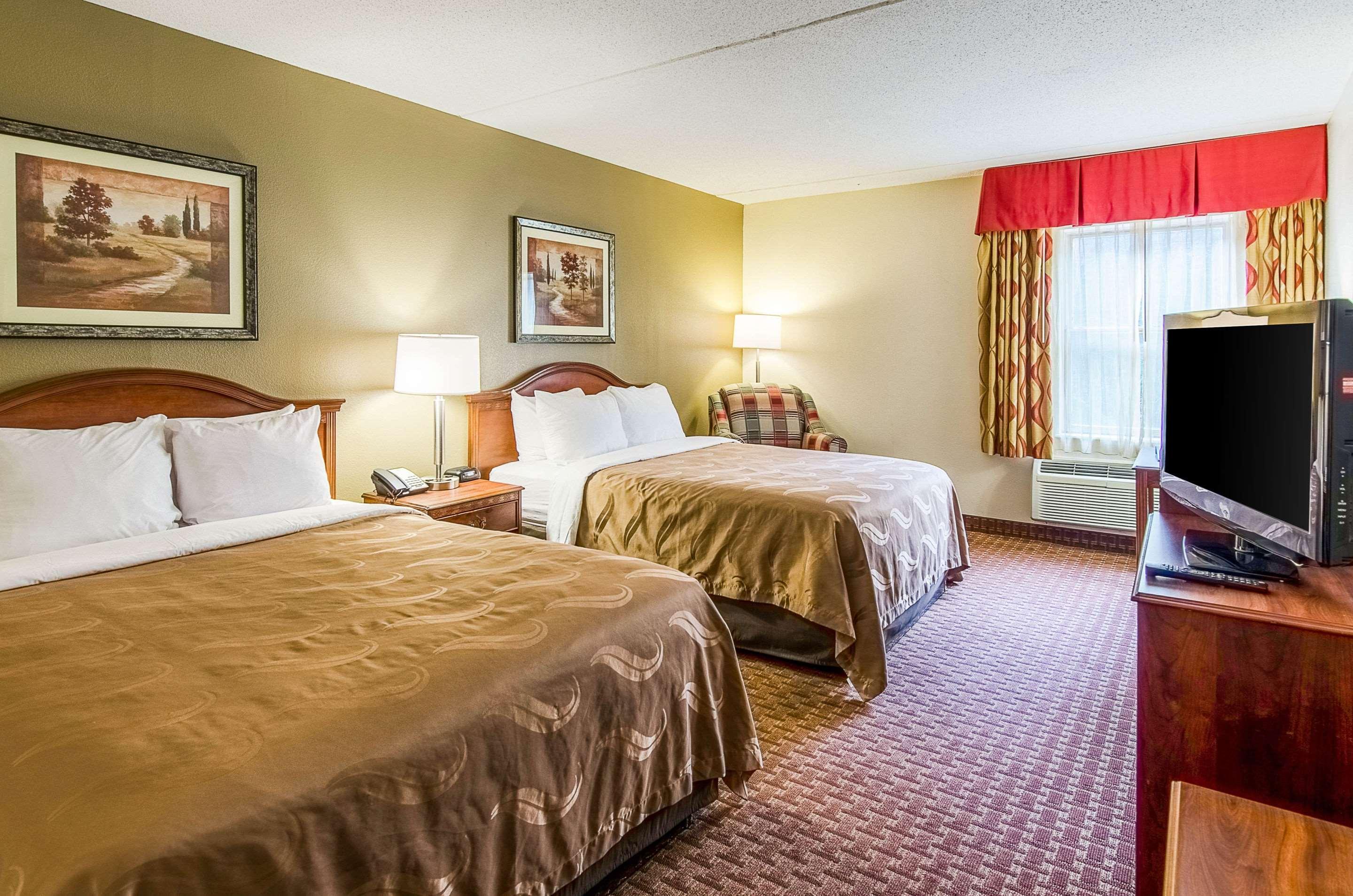 Quality Inn & Suites Lexington Near I-64 And I-81 Timber Ridge Dış mekan fotoğraf