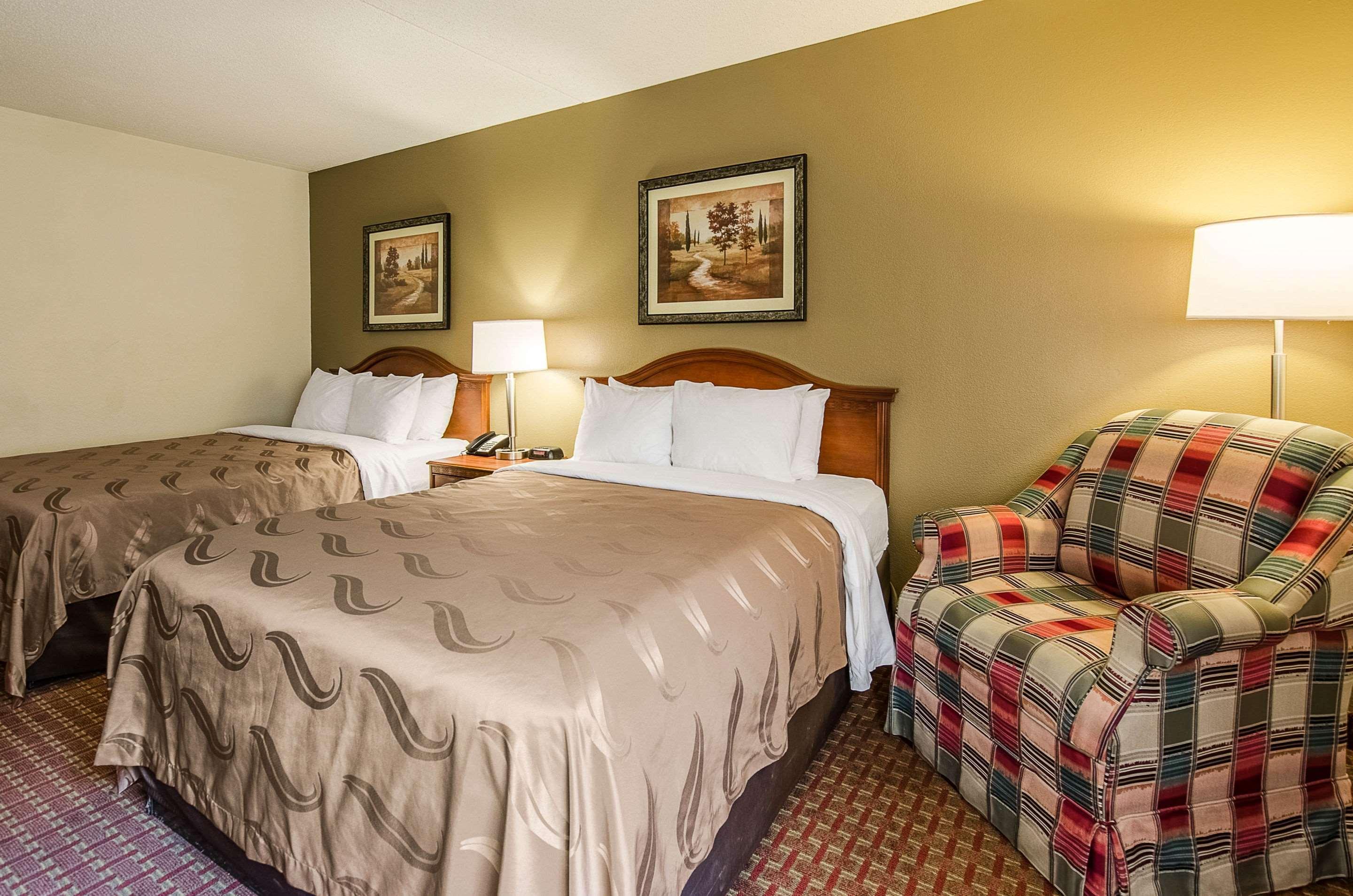Quality Inn & Suites Lexington Near I-64 And I-81 Timber Ridge Dış mekan fotoğraf