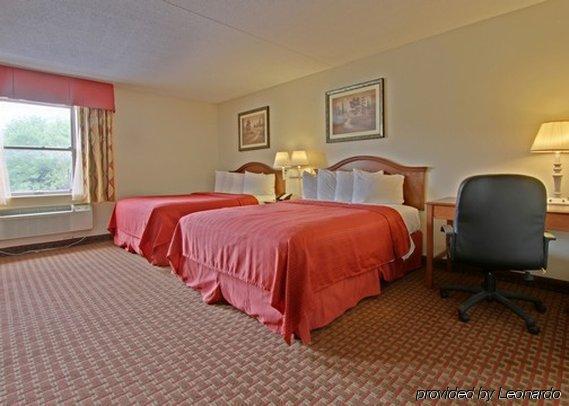 Quality Inn & Suites Lexington Near I-64 And I-81 Timber Ridge Oda fotoğraf