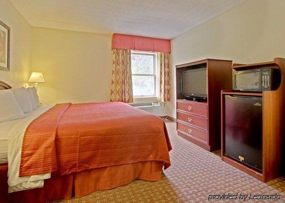 Quality Inn & Suites Lexington Near I-64 And I-81 Timber Ridge Oda fotoğraf