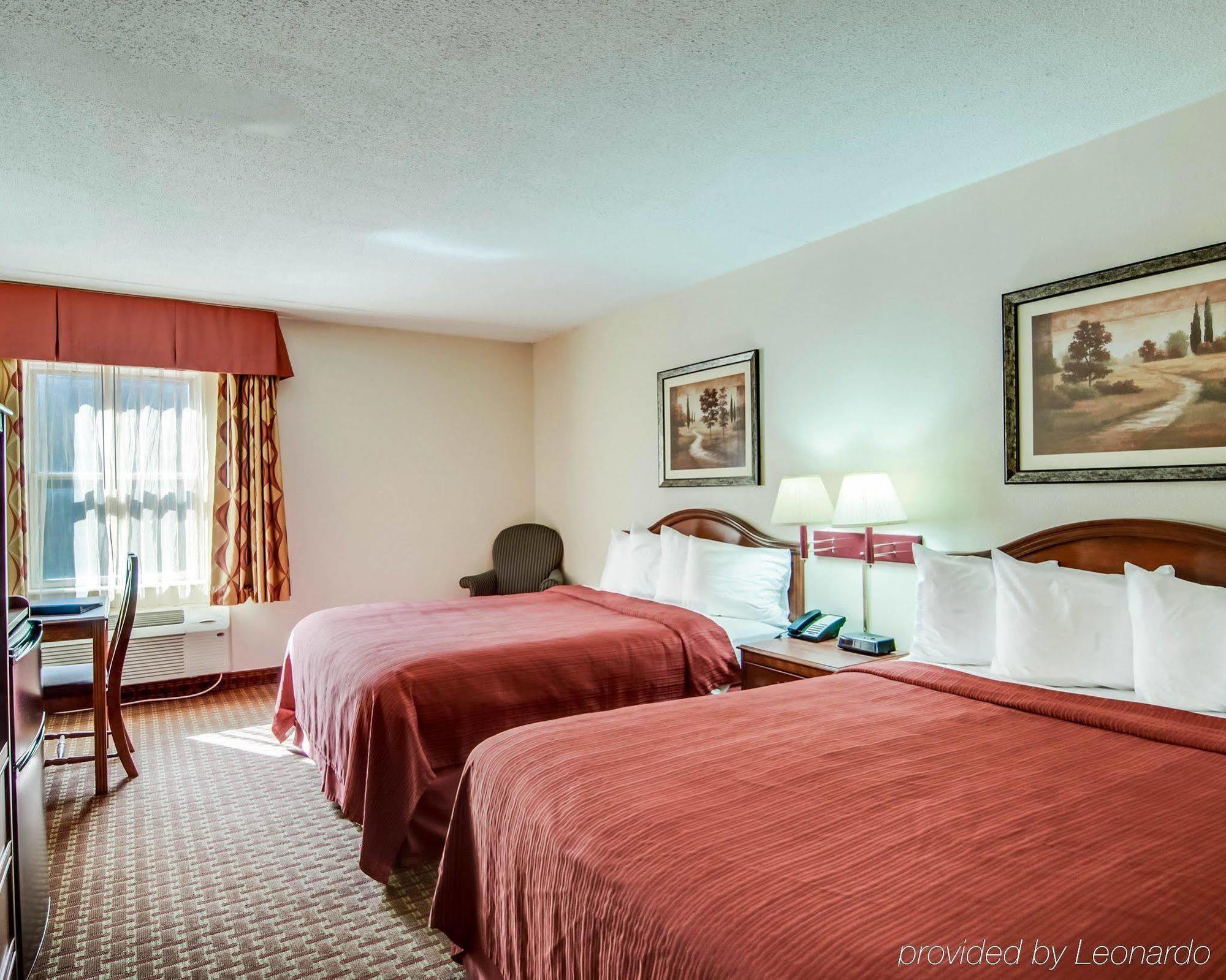 Quality Inn & Suites Lexington Near I-64 And I-81 Timber Ridge Dış mekan fotoğraf