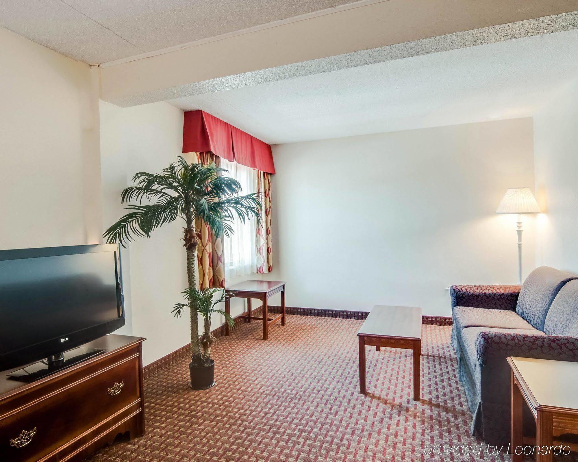 Quality Inn & Suites Lexington Near I-64 And I-81 Timber Ridge Dış mekan fotoğraf