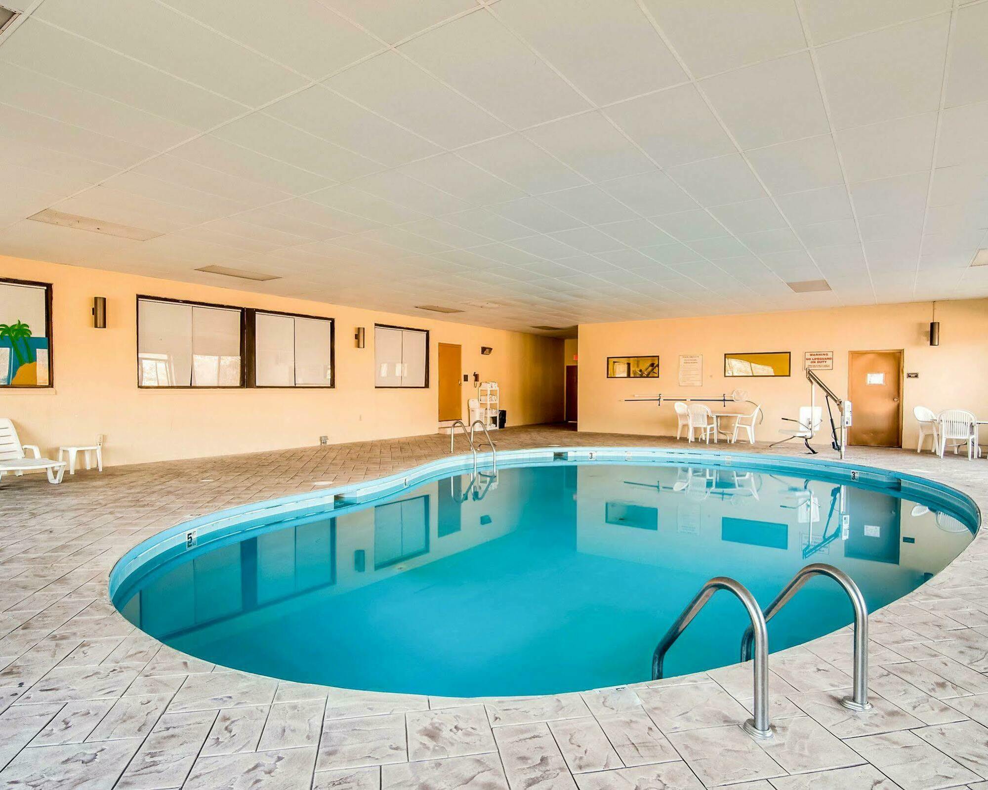 Quality Inn & Suites Lexington Near I-64 And I-81 Timber Ridge Dış mekan fotoğraf